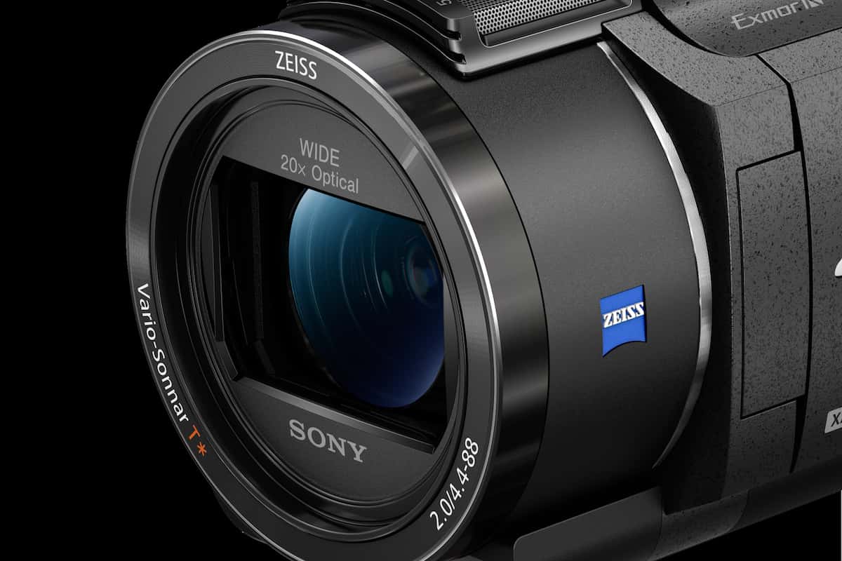 4K Handycam® with with Exmor R™ CMOS sensor | FDR-AX43A | Sony Africa