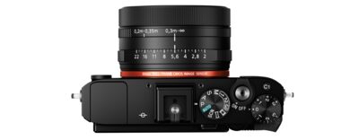 Professional 35mm Digital Compact Camera | RX1R II | Sony Africa
